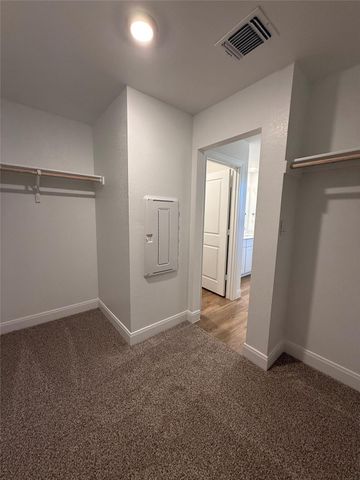 215 Great Northern DR, Cedar Creek, TX 78612