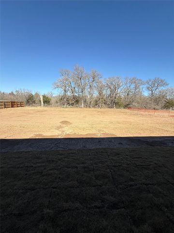 215 Great Northern DR, Cedar Creek, TX 78612