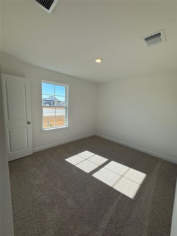 215 Great Northern DR, Cedar Creek, TX 78612