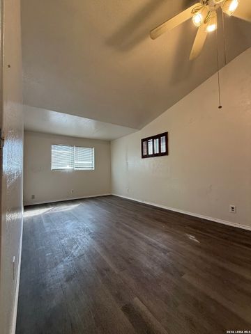 139 Trudell, San Antonio, TX 78213