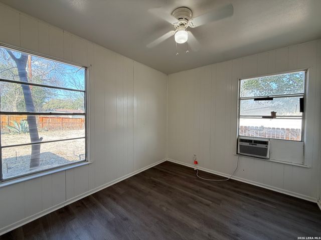 139 Trudell, San Antonio, TX 78213