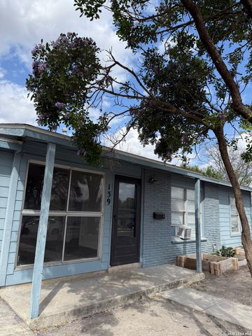 139 Trudell, San Antonio, TX 78213