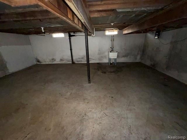 19359 Trinity Street, Detroit, MI 48219