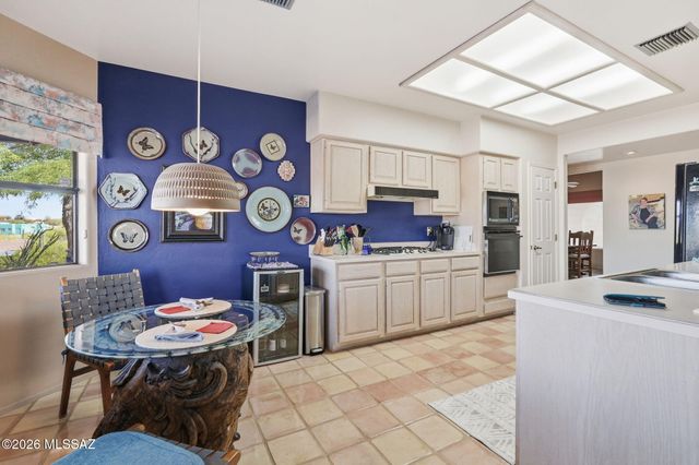 5140 N Amapola Place, Tucson, AZ 85745