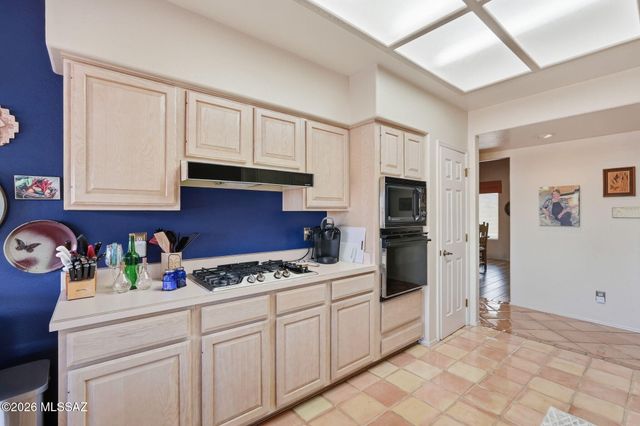 5140 N Amapola Place, Tucson, AZ 85745