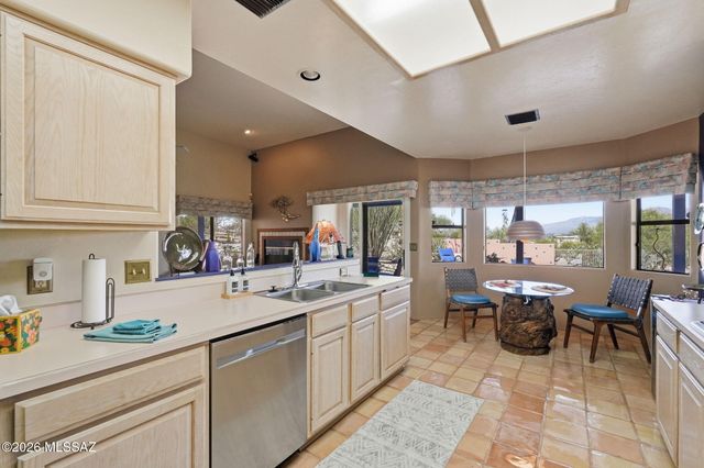5140 N Amapola Place, Tucson, AZ 85745