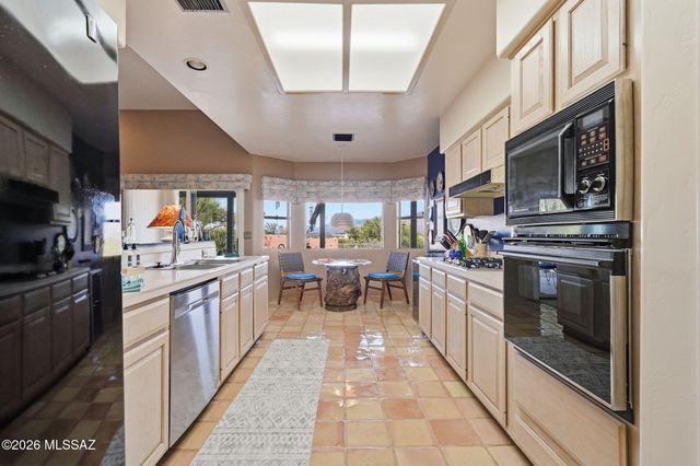 5140 N Amapola Place, Tucson, AZ 85745