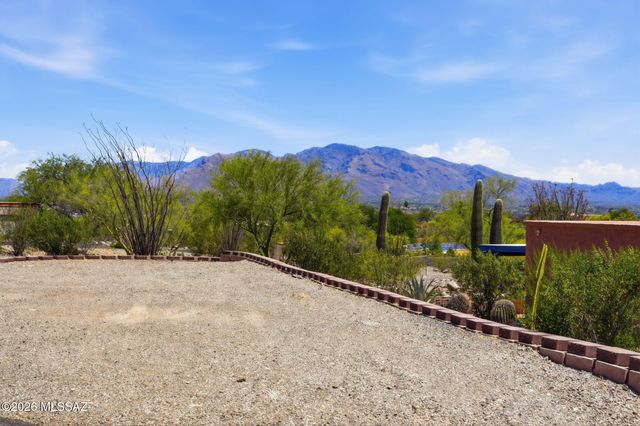 5140 N Amapola Place, Tucson, AZ 85745
