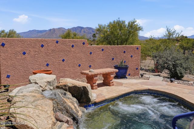 5140 N Amapola Place, Tucson, AZ 85745