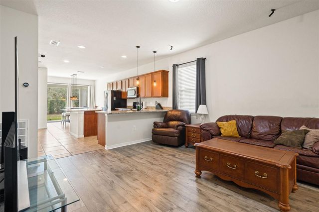 5348 FALLEN LEAF DRIVE, Riverview, FL 33578