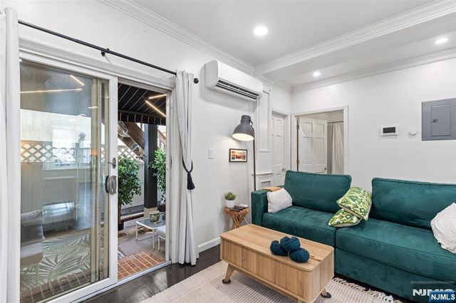 91 Coles Street 1, Jersey City, NJ 07302