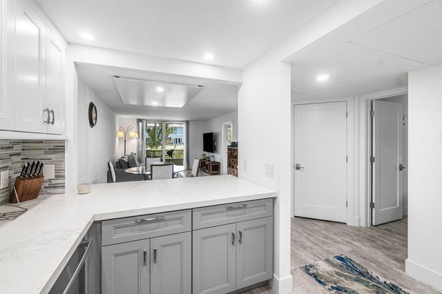 4502 N FEDERAL Highway 167H, Lighthouse Point, FL 33064
