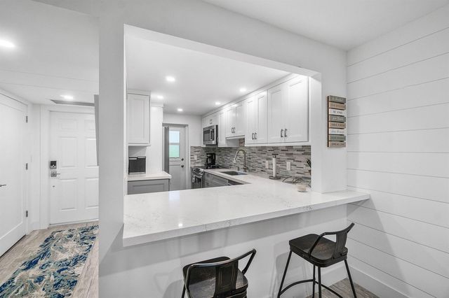 4502 N FEDERAL Highway 167H, Lighthouse Point, FL 33064