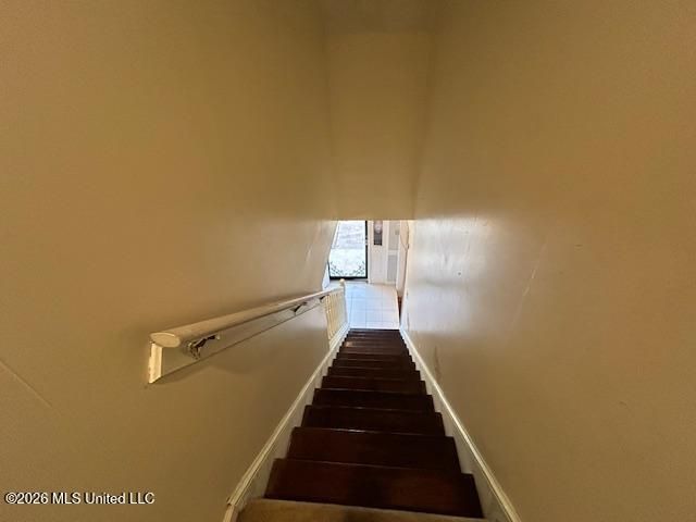 1225 N Five Oaks Drive, Southaven, MS 38671