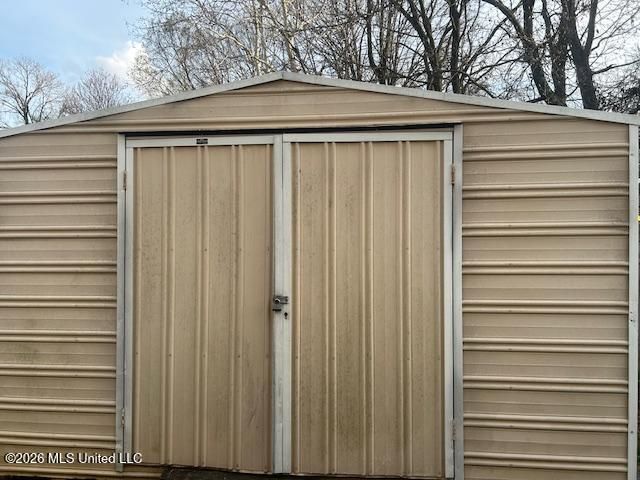 1225 N Five Oaks Drive, Southaven, MS 38671