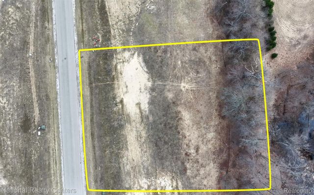 1637 Vista Drive, Oakland Charter Township, MI 48363