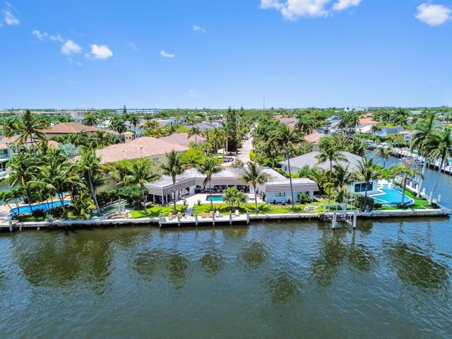 976 Banyan Drive, Delray Beach, FL 33483