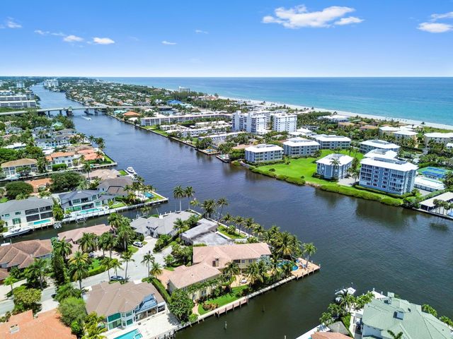 976 Banyan Drive, Delray Beach, FL 33483