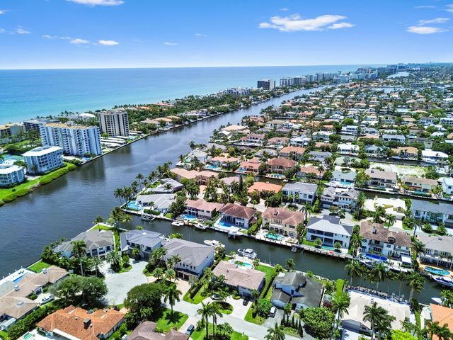 976 Banyan Drive, Delray Beach, FL 33483