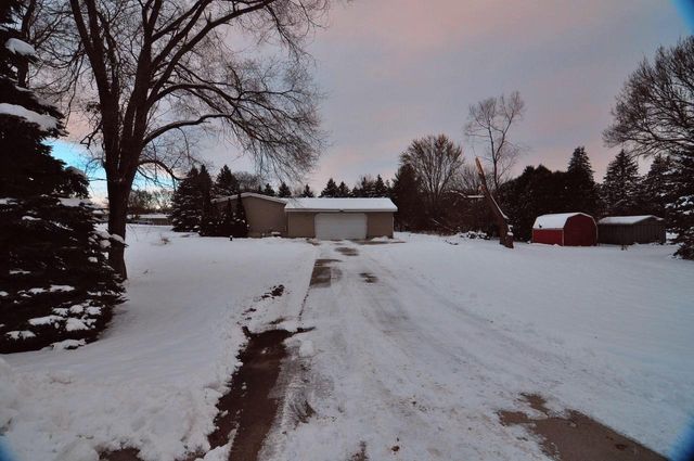 W5879 Arbor Road, Fort Atkinson, WI 53538