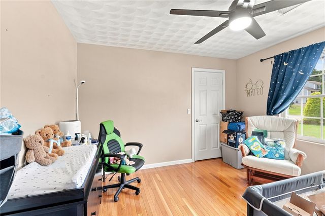19 Gilcrest Drive, West Warwick, RI 02893