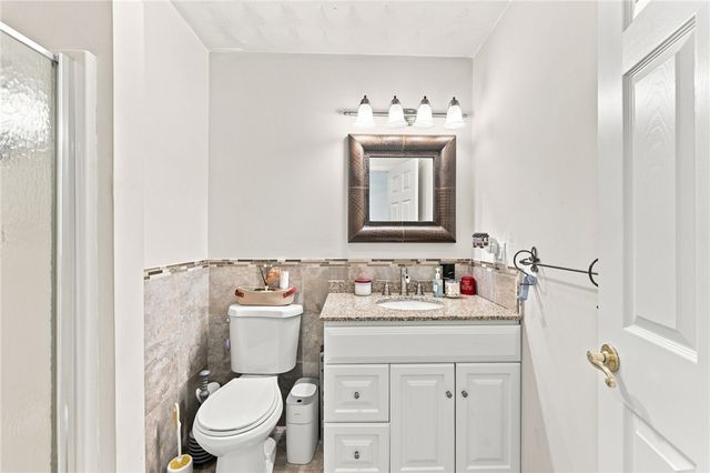19 Gilcrest Drive, West Warwick, RI 02893