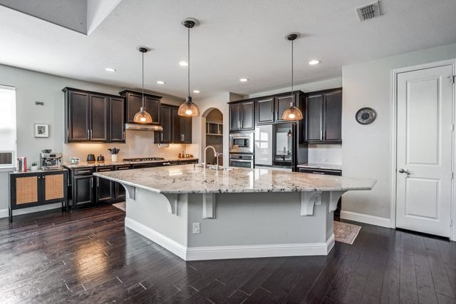 2629 Marble Creek Drive, The Colony, TX 75056