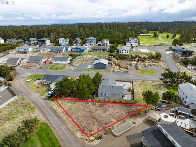 31802 H Pl, Ocean Park, WA 98640