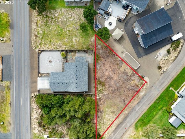 31802 H Pl, Ocean Park, WA 98640