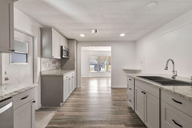 4072 74th Street N 395, West Palm Beach, FL 33404