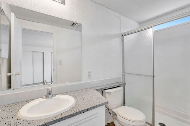 4072 74th Street N 395, West Palm Beach, FL 33404