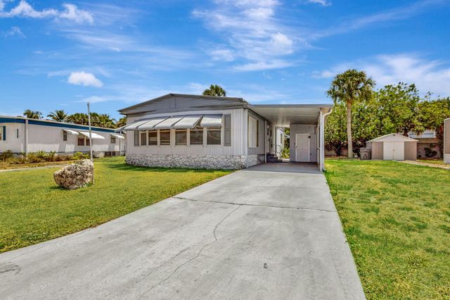 4072 74th Street N 395, West Palm Beach, FL 33404