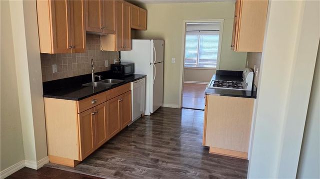 5919 EL MONTE Street, Fairway, KS 66205