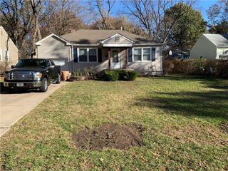 5919 EL MONTE Street, Fairway, KS 66205