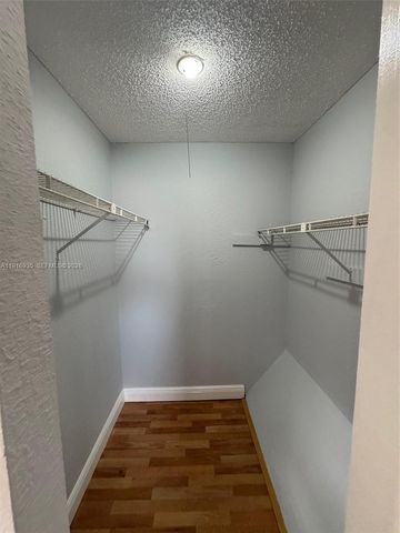 1741 SW 40th Terrace, Fort Lauderdale, FL 33317