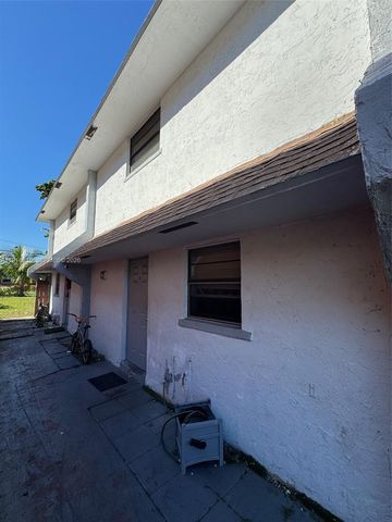 1741 SW 40th Terrace, Fort Lauderdale, FL 33317