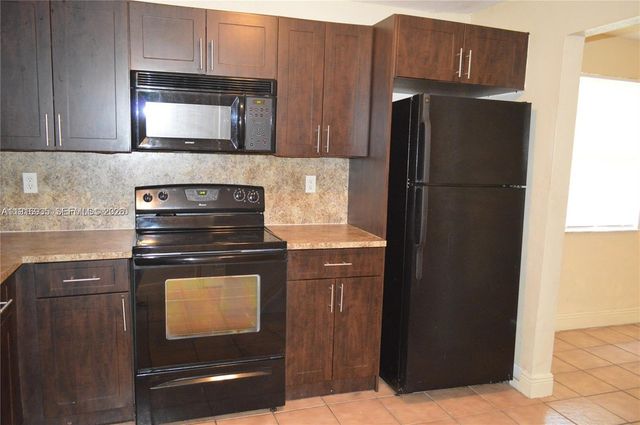 1741 SW 40th Terrace, Fort Lauderdale, FL 33317