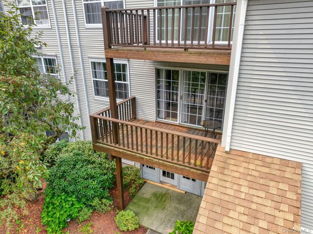 1130 Washington Green, New Windsor, NY 12553
