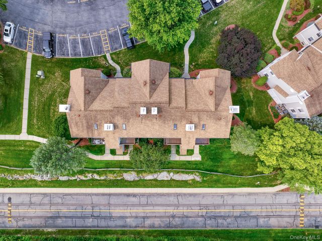 1130 Washington Green, New Windsor, NY 12553
