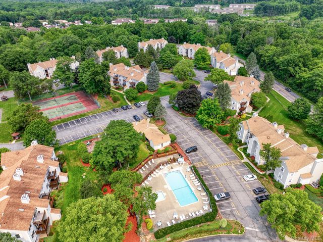 1130 Washington Green, New Windsor, NY 12553