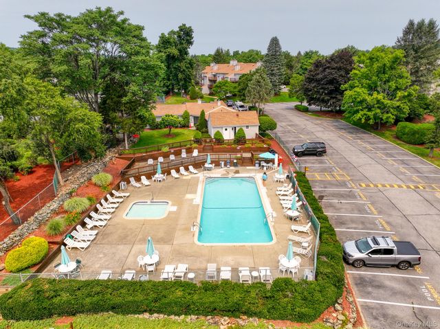 1130 Washington Green, New Windsor, NY 12553