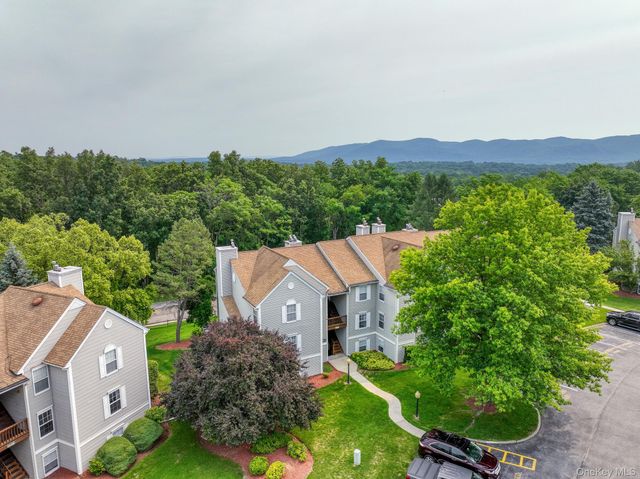 1130 Washington Green, New Windsor, NY 12553
