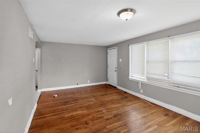 8110 Underhill Drive, University City, MO 63114