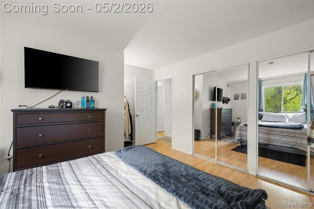 28428 W 8 Mile Road C7, Farmington Hills, MI 48336
