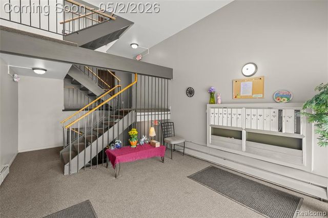 28428 W 8 Mile Road C7, Farmington Hills, MI 48336