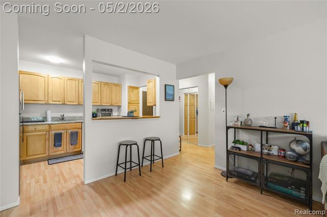 28428 W 8 Mile Road C7, Farmington Hills, MI 48336