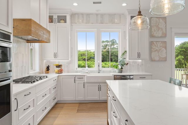 2860 Anchor Watch Drive, Wadmalaw Island, SC 29487