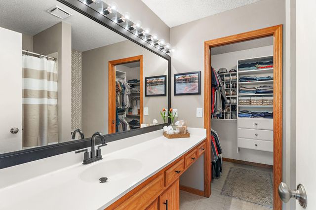 12088 Ilex Street NW, Coon Rapids, MN 55448