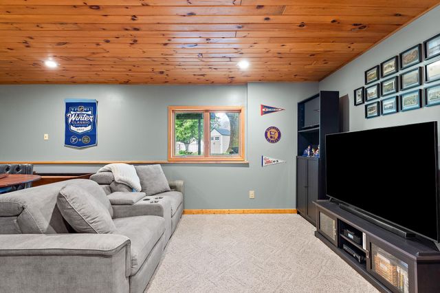 12088 Ilex Street NW, Coon Rapids, MN 55448