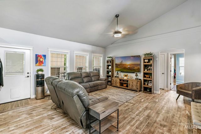 1601 N Mckinley, Jerome, ID 83338